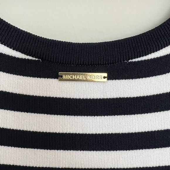 💕 Michael Kors stretchy form fitting dress size XS - Picture 4 of 5
